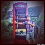 o-JAMIE-OLIVER-PHONE-BOOTH-SMOKER-570